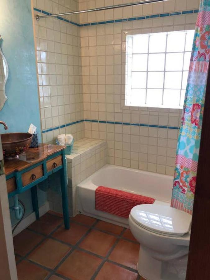 El Viejo Adobe - Across From Sul Ross Campus Bed & Breakfast Alpine Exterior photo
